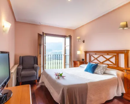 Hotel Puerta Del Oriente Hotels in Llanes