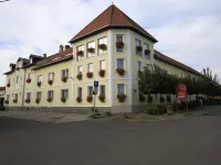 Hotel Korona Wellness, Rendezvény és Borszálloda Hotels in Eger
