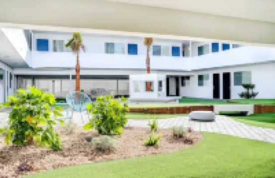 โรงแรมดาวน์ทาวเนอร์ บูทีค โรงแรมใกล้สตราโตสเฟียร์ทาวเวอร์