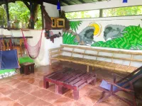 Jungle Lodge at Wild Sun Rescue Center - 3 stelle