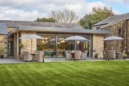 Mytton Fold Hotel and Golf Complex Отели в г. Рибл Вэлли Дистрикт