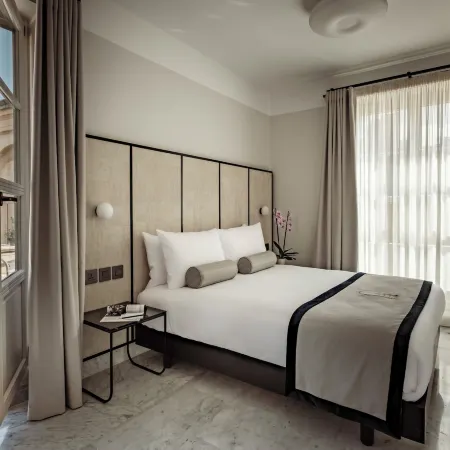 San Karlu Hotel
