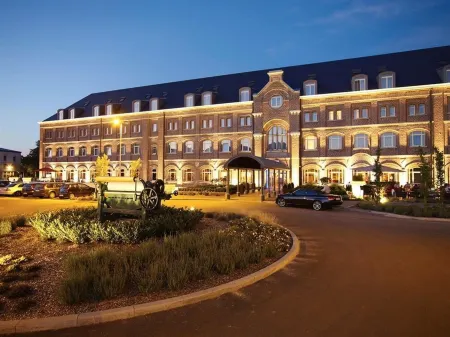 Hotel Verviers Van der Valk Отели в г. Тё