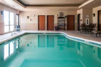 MainStay Suites Hobbs - piscina