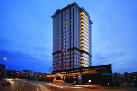 Tryp by Wyndham Istanbul Basin Ekspres