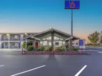 Motel 6 Willows, CA Hotel di Willows