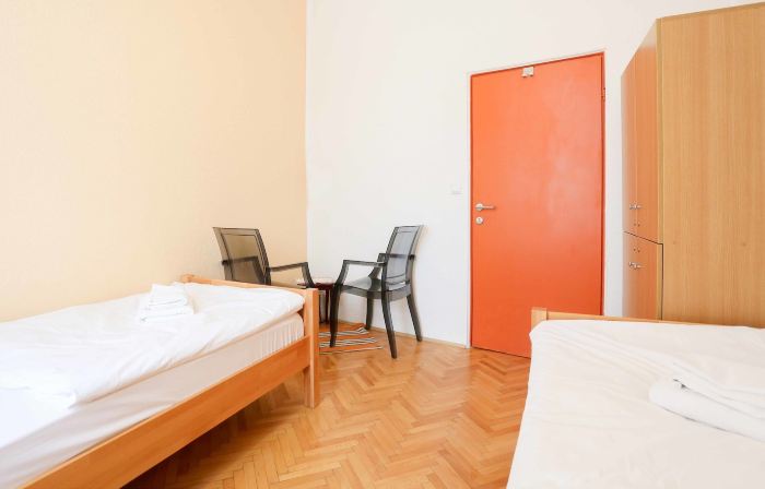 Pigeon Square Rooms