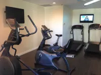 Executive Hotel Vancouver Airport - Gym