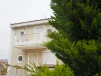 Villa Vivian Hotels in Saronikos