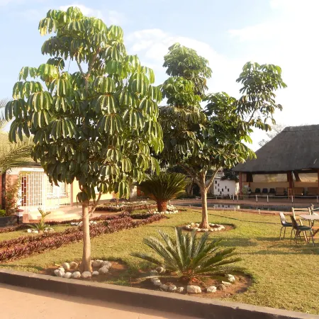 Wane Guest Lodge