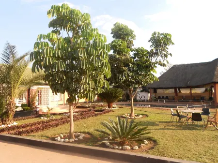 Wane Guest Lodge