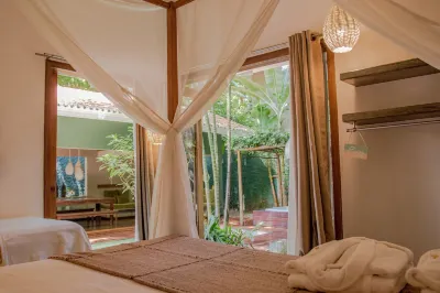 Recanto de Sophie Hotels near Praia do Madeiro