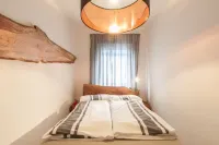 Wohnen im Herzen der Altstadt moderne Innenstadt Wohnung -  Ferienwohnungen