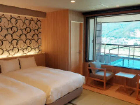 Riverside Uedakan Hotels in Chikuma