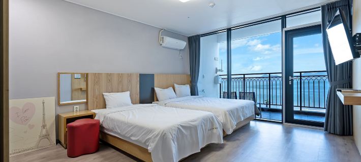Gold Beach Resort Hotels in Yeosu