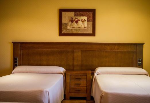 Hostal Rural el Nacimiento - Housity