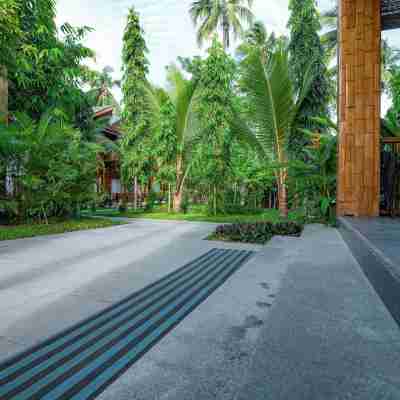 Ocean Tree Beach Resort & Spa Hotel Exterior