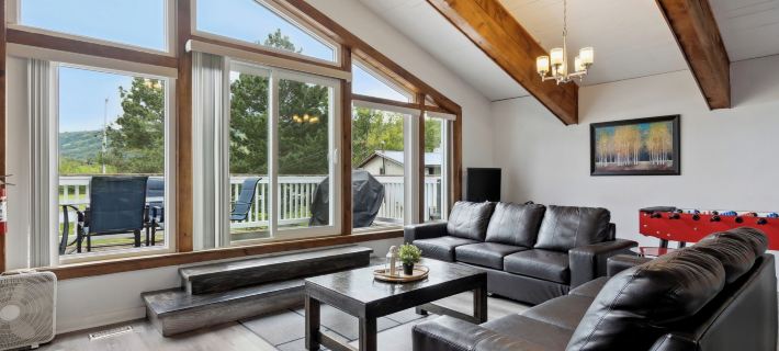 Tyrolean Chalets Hotels in Grey County