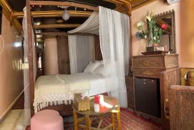 Riad Azurite