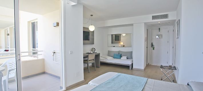 Aparthotel Playa Dorada Ξενοδοχεία στην πόλη Λέβαντ