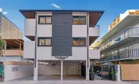 The Walk-Up Waikiki Beach Hotels in 