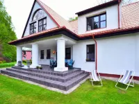 Villa in Kr g Near Knight's Castle Hotels near Park im. PowerGamingu