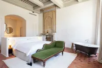 Maison Salix Hotels in Tarascon