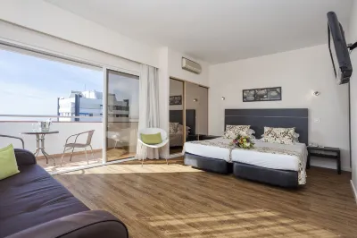 Pestana Alvor Atlantico Residences Beach Suites Hotel dekat Church of Misericordia of Alvor