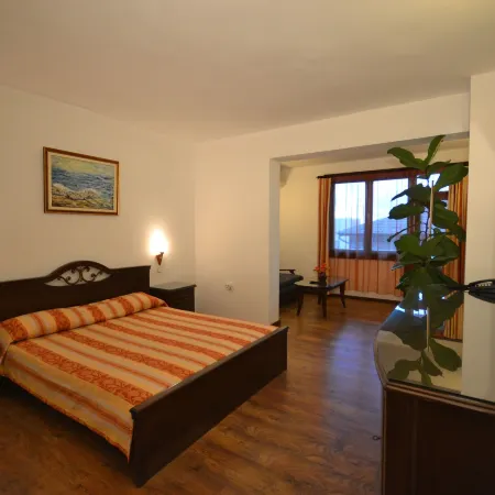 Hotel More