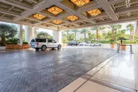 Jet Luxury at the Signature Condo Hotel - parking