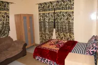 London Innn 1 Hotels in Kombo North