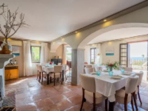 لا تارتانا هوتل بوتيك فنادق في ألمونيكار