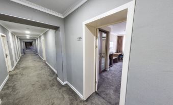 Osh Grand Hotel Chavo