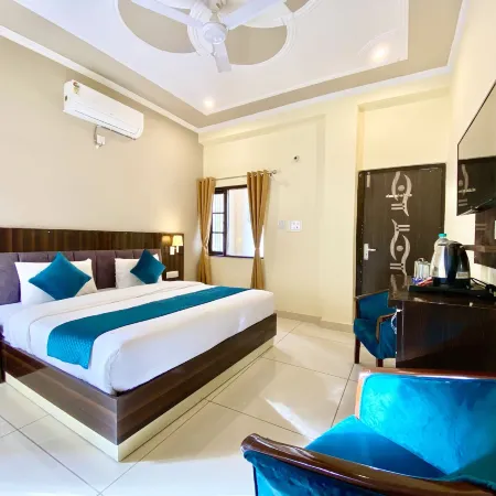 Tapovan New Residency - 5 Minutes Walk to Laxman Jhula