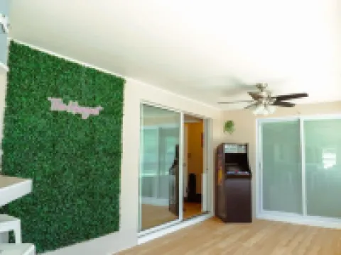 Four Bed Home with Pool Game Room Bar Near Beach Hotéis em Largo