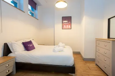 Unique 1 Bedroom Apartment by Pillo Rooms