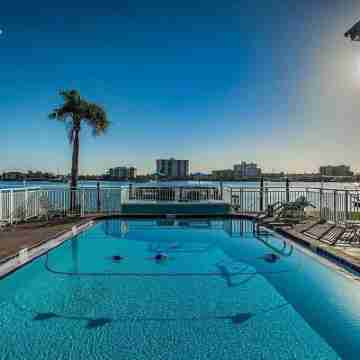 The Seashell Suite w Private Balcony Walk 2 Beach Fitness & Recreational Facilities