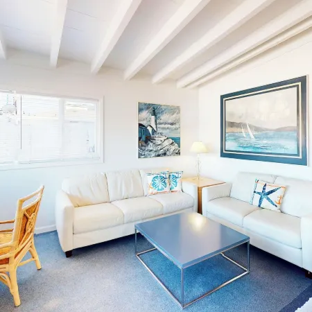 Tomales Bay Lodge and Marina Inc
