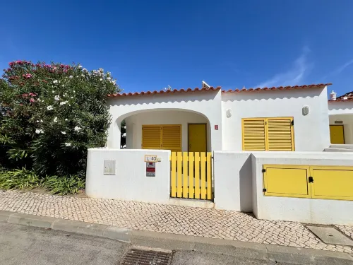 Vilamoura Club Villa 1 With Pool by Homing - Kitchenette