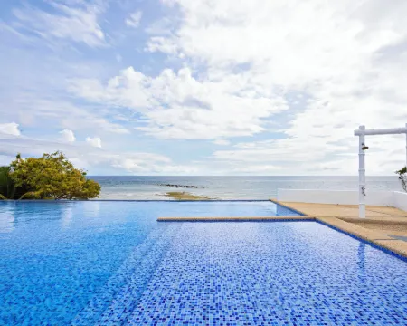 Dive Spot Asia & Brumini Beach Resort Hotels in Boljoon