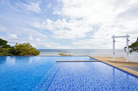 Dive Spot Asia & Brumini Beach Resort Отели рядом с достопримечательностью «Boljoon Church»