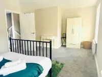 Cozy 3 Bed Thetford Home with WiFi Sleeps 5 Comfortably Hotels in Brandon