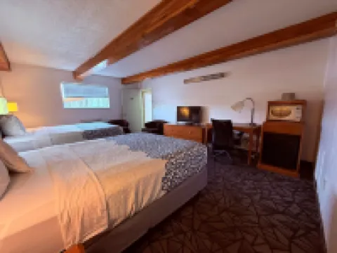 Tomahawk Motor Lodge