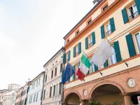 Phi Hotel dei Medaglioni Hotel a Correggio