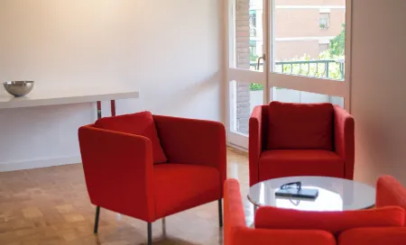 Happy People Maragall Отели рядом со станцией Sant Andreu Comtal - Railway Station