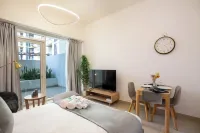Bloomfields Stu Farishta Alfurjan Near Metro Отели в г. Джебел Али Виллидж
