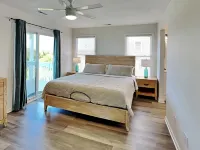 톱세일 리얼티의 선셋 리트리트