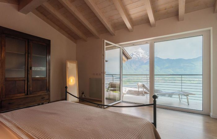 Blooms by the Lake by Rent All Como