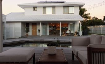 Tugun Retreat - 5BRM Home with Pool!