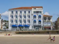 Cerise Royan - le Grand Hôtel de la Plage Hotels in Royan
